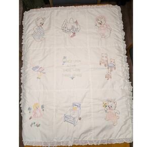 Vtg Hand-Embroidered Three Bears Baby Quilt Goldilocks Nursery Blanket 35"x44"